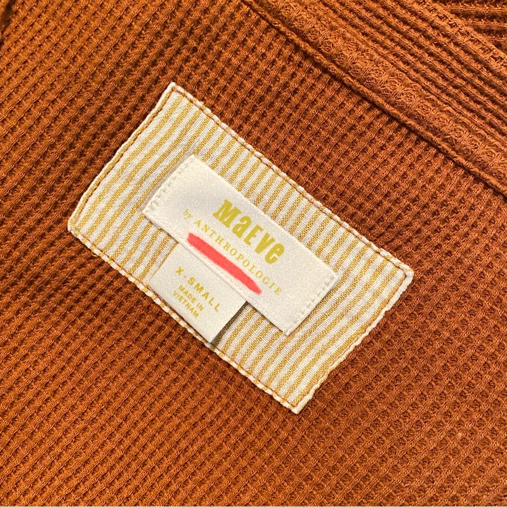 Maeve by Anthropologie Terracotta Handkerchief Hem Henley. Size XS. - Picture 8 of 9